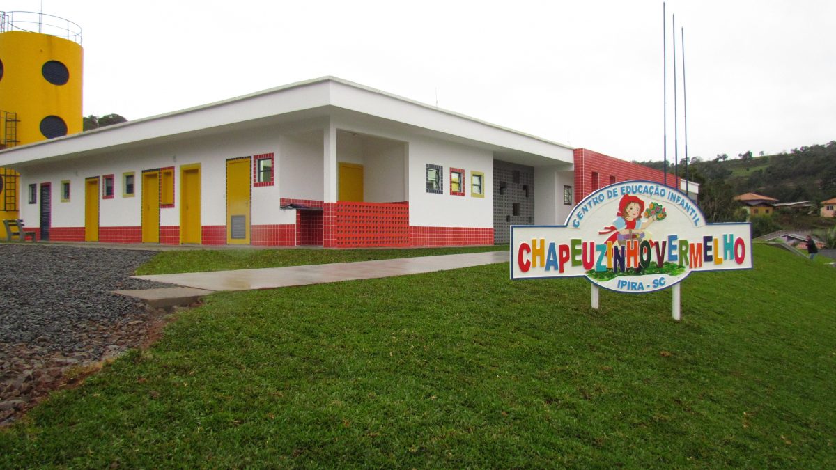 Centro de Educacao Infantil Chapeuzinho Vermelho